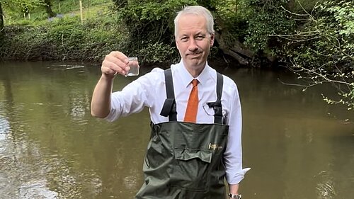 Gideon Amos MP water testing in the Tone