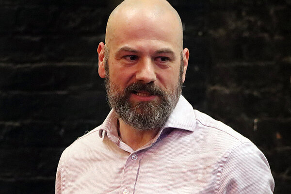 Gareth Williams presents to Taunton and Wellington Liberal Democrats New Members event February 2026